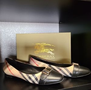 Burberry Flats
